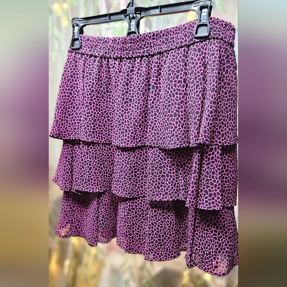 Ladies Tiered Skirt - Picture 6 of 8